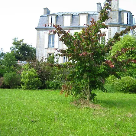 Oda ve Kahvaltı D'hotes Du Manoir De Suguensou